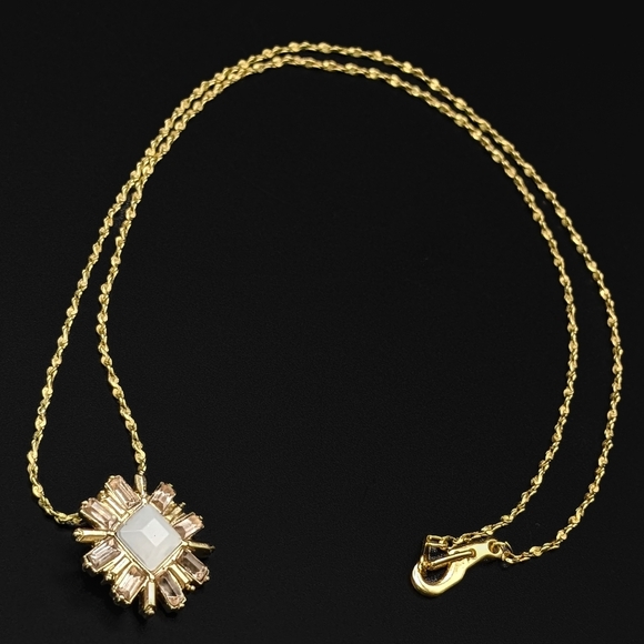 *PRICE DROP* Art Deco Style Rhinestone Pendant on Gold Toned Chain - Upcycled - Picture 5 of 7